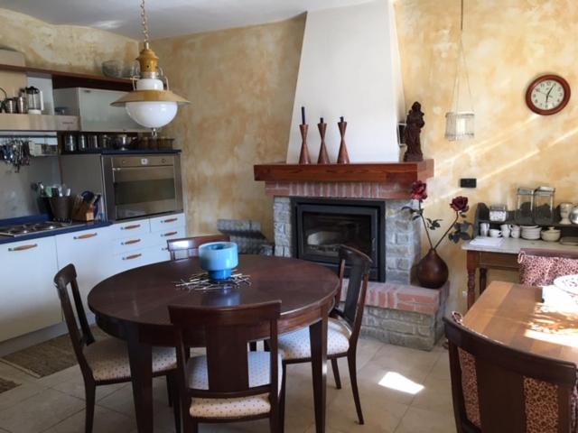 Casa Petra - Casa Tre Stelle - Casa Caneva - Ferien Fuer 6-14 Personen Ponti Exteriér fotografie