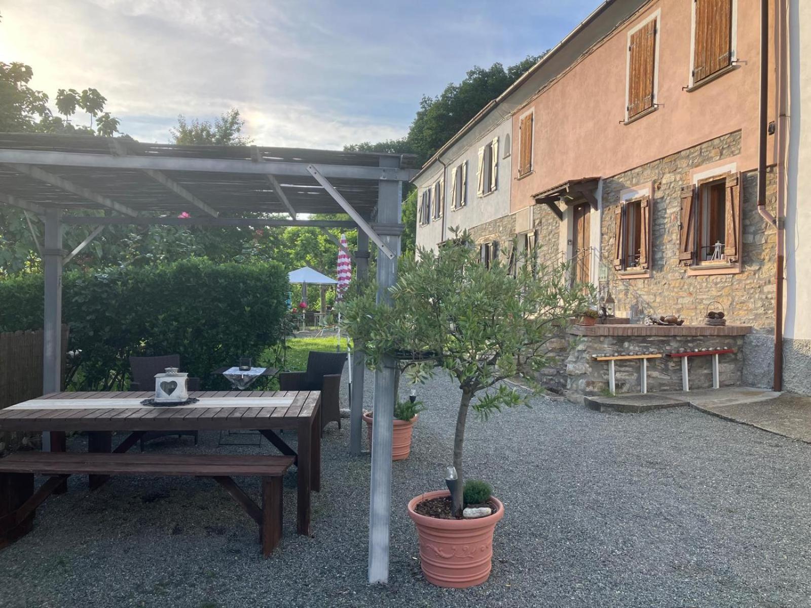 Casa Petra - Casa Tre Stelle - Casa Caneva - Ferien Fuer 6-14 Personen Ponti Exteriér fotografie